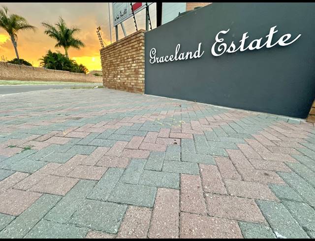 658M² VACANT LAND FOR SALE IN BENDOR